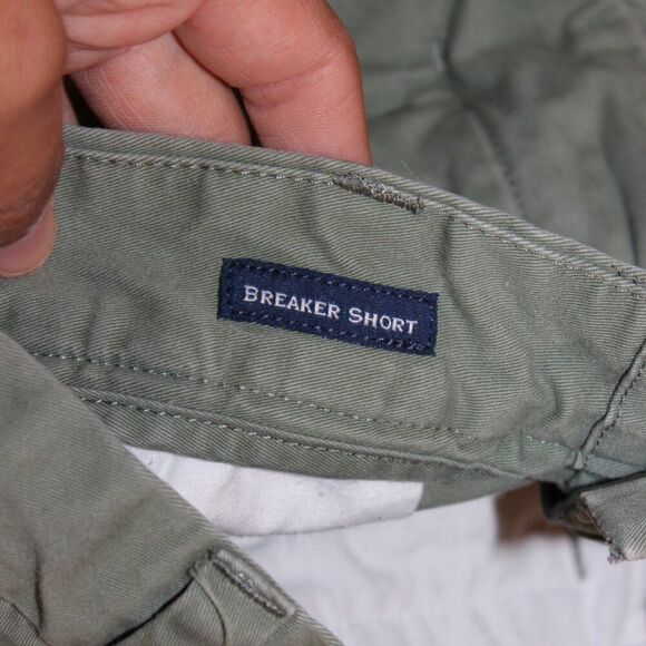 Vineyard Vines Green Lightweight Breaker Short Men's Size 32 - Picture 5 of 9